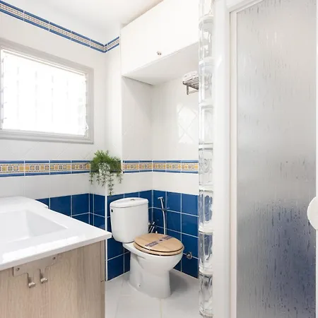 Апартаменты Tenohomes Oceanview With Balcony