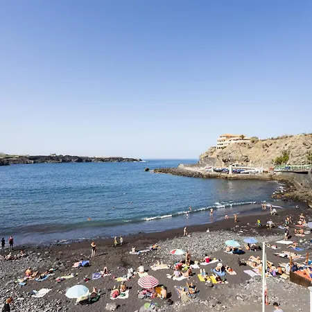 Апартаменты Tenohomes Oceanview With Balcony