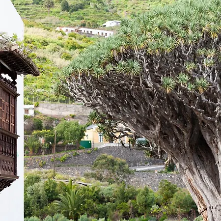 Апартаменты Tenohomes Oceanview With Balcony